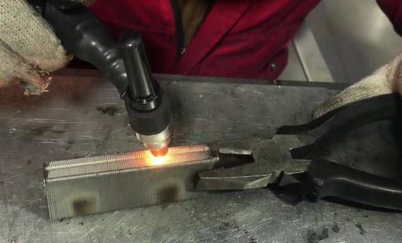 HS-ADS03 超能薄板冷焊機(jī)修補(bǔ)配件操作演示